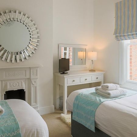 Northcliffe, Southwold Seafront Sleeps 14 Villa Luaran gambar